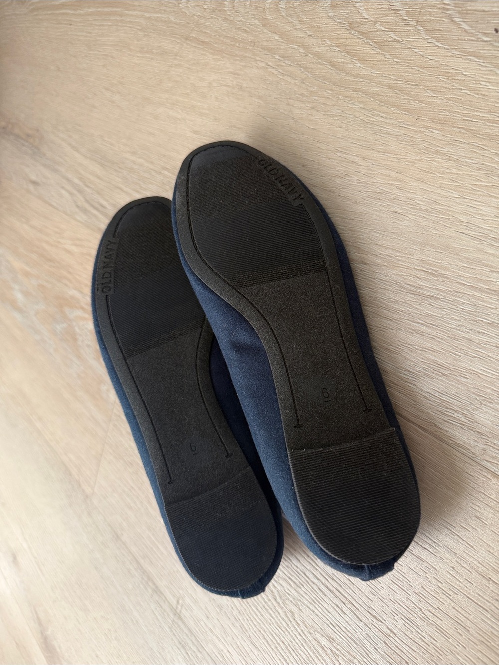 Old Navy women’s Navy Suede-Look Ballet Flats with Tan Insole - Picture 2 of 4